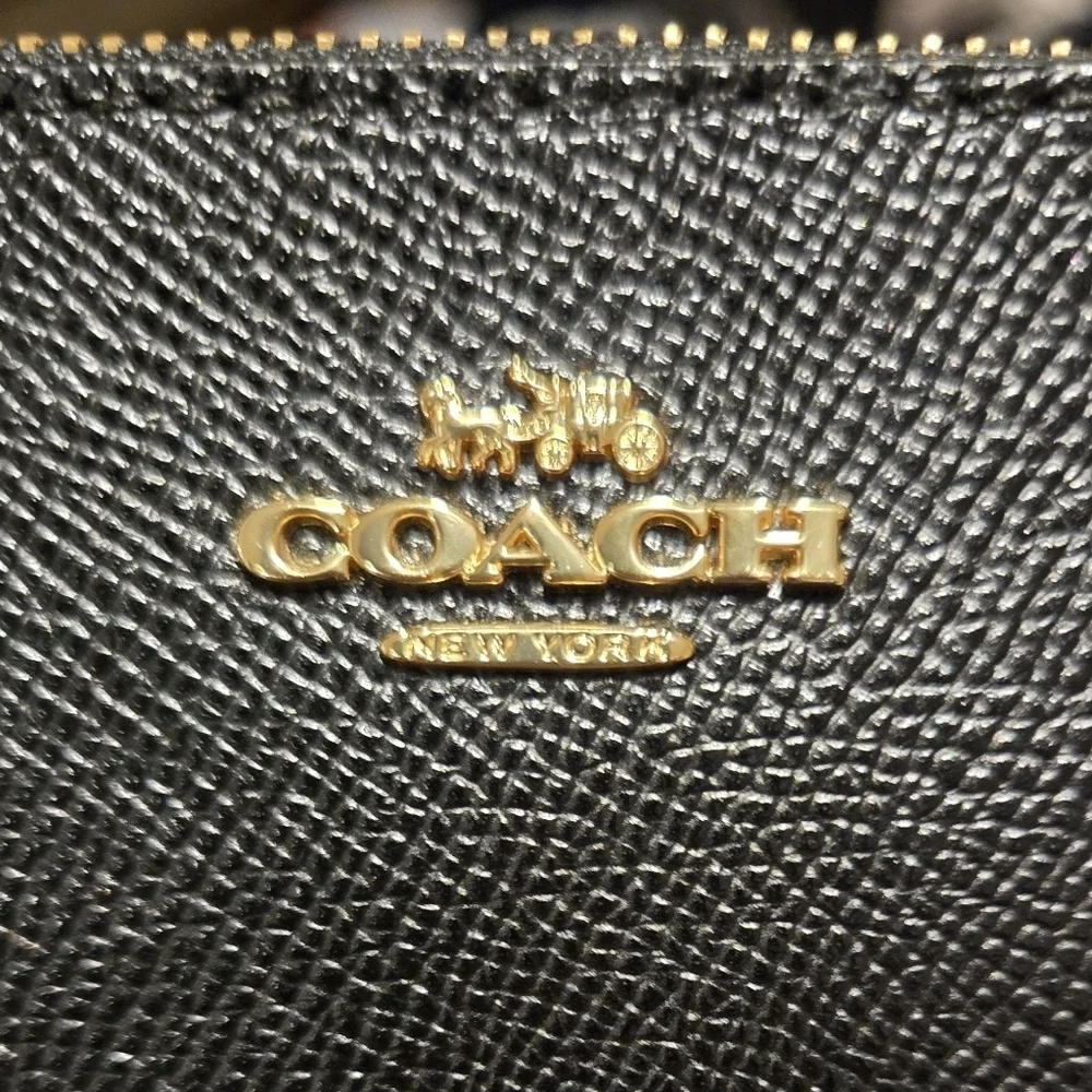 Coach Black Leather Side Zipper Wrislet Almost 5x8